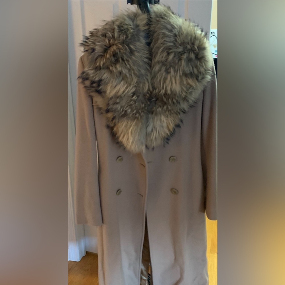 Isaac Mizrahi Beautiful  Camel 100% Wool/ Fur Coat